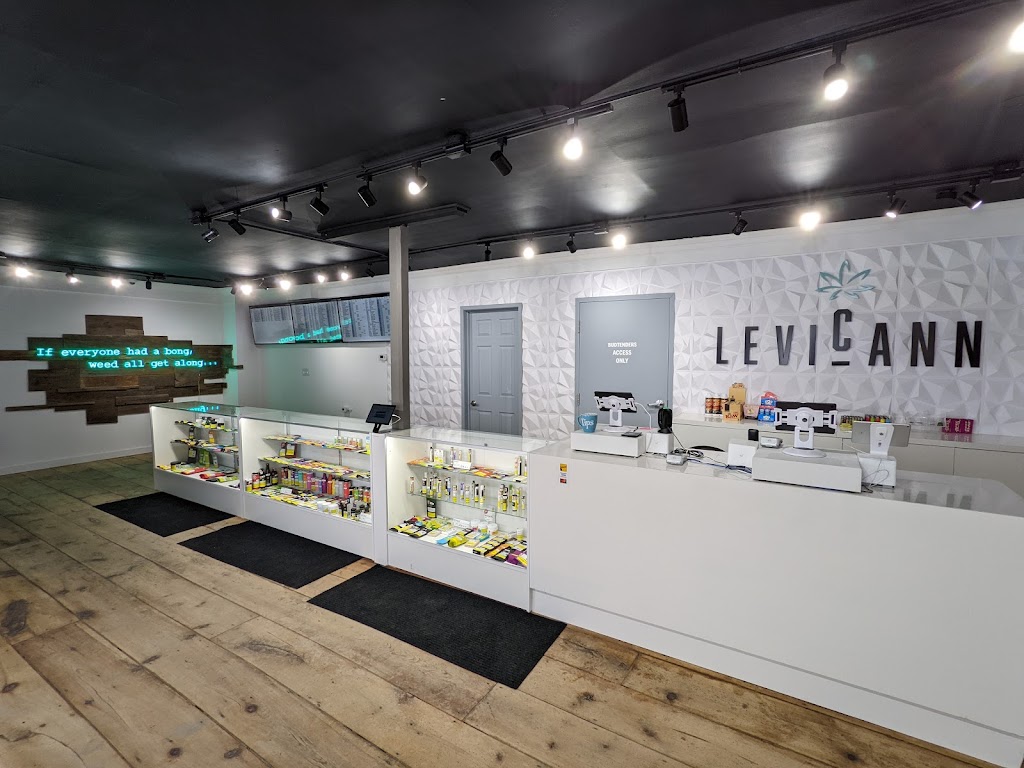 Levicann Cannabis Dispensary Innisfil | 5417 Yonge St Unit 1, Gilford, ON L0L 1R0, Canada | Phone: (905) 775-9420