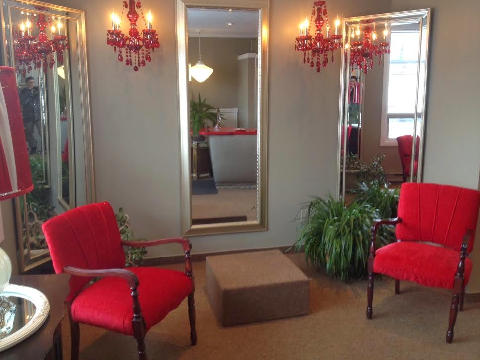 Couture Pour Vous Noël Miron | 174 Boulevard de lAnge-Gardien, LAssomption, QC J5W 1R5, Canada | Phone: (450) 589-6636
