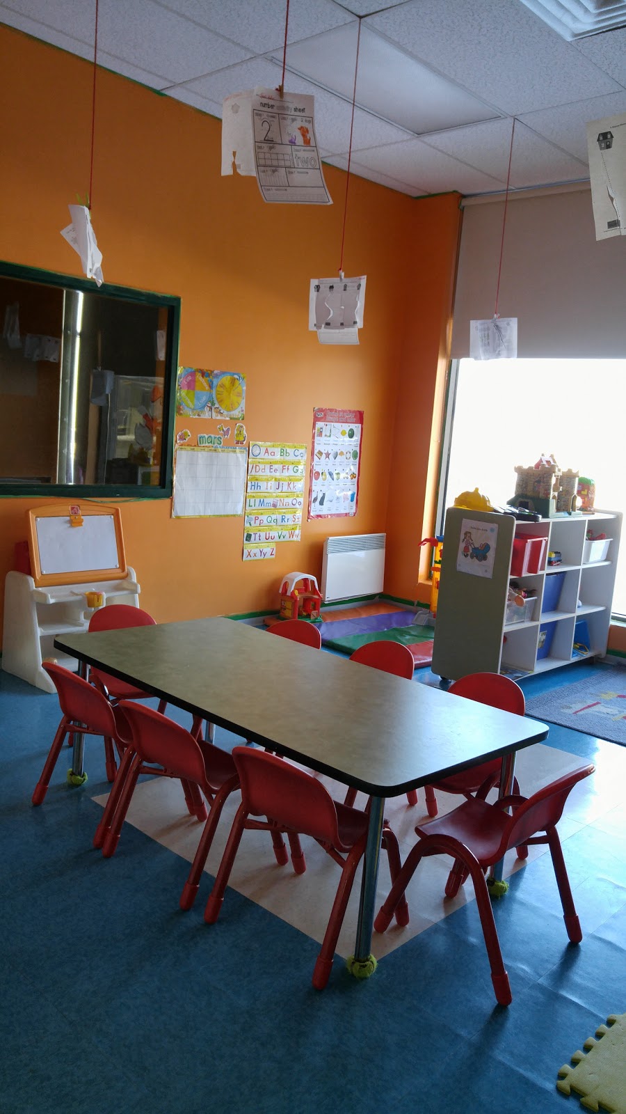 Garderie Plaisir denfants | 715 Boulevard des Laurentides, Laval, QC H7G 2V8, Canada | Phone: (450) 901-1265
