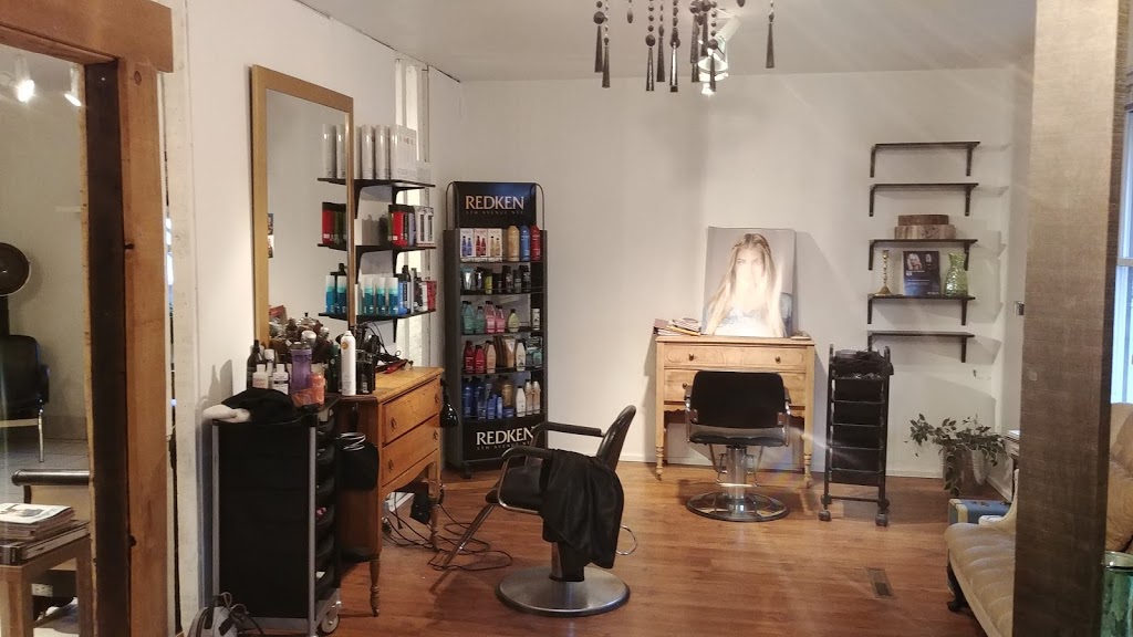 Coiffure Studio 28 | 830 Rue Saint Roch, Trois-Rivières, QC G9A 2M4, Canada | Phone: (819) 841-1728