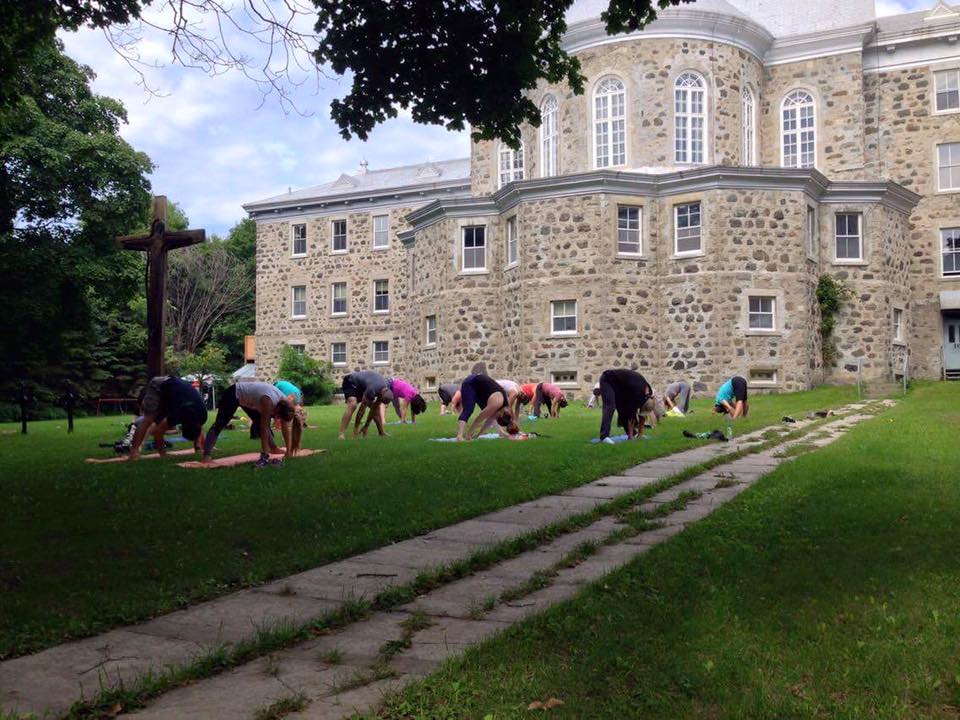Yoga Center Pour Tous | 1600 Chemin dOka, Oka, QC J0N 1E0, Canada | Phone: (450) 472-3291