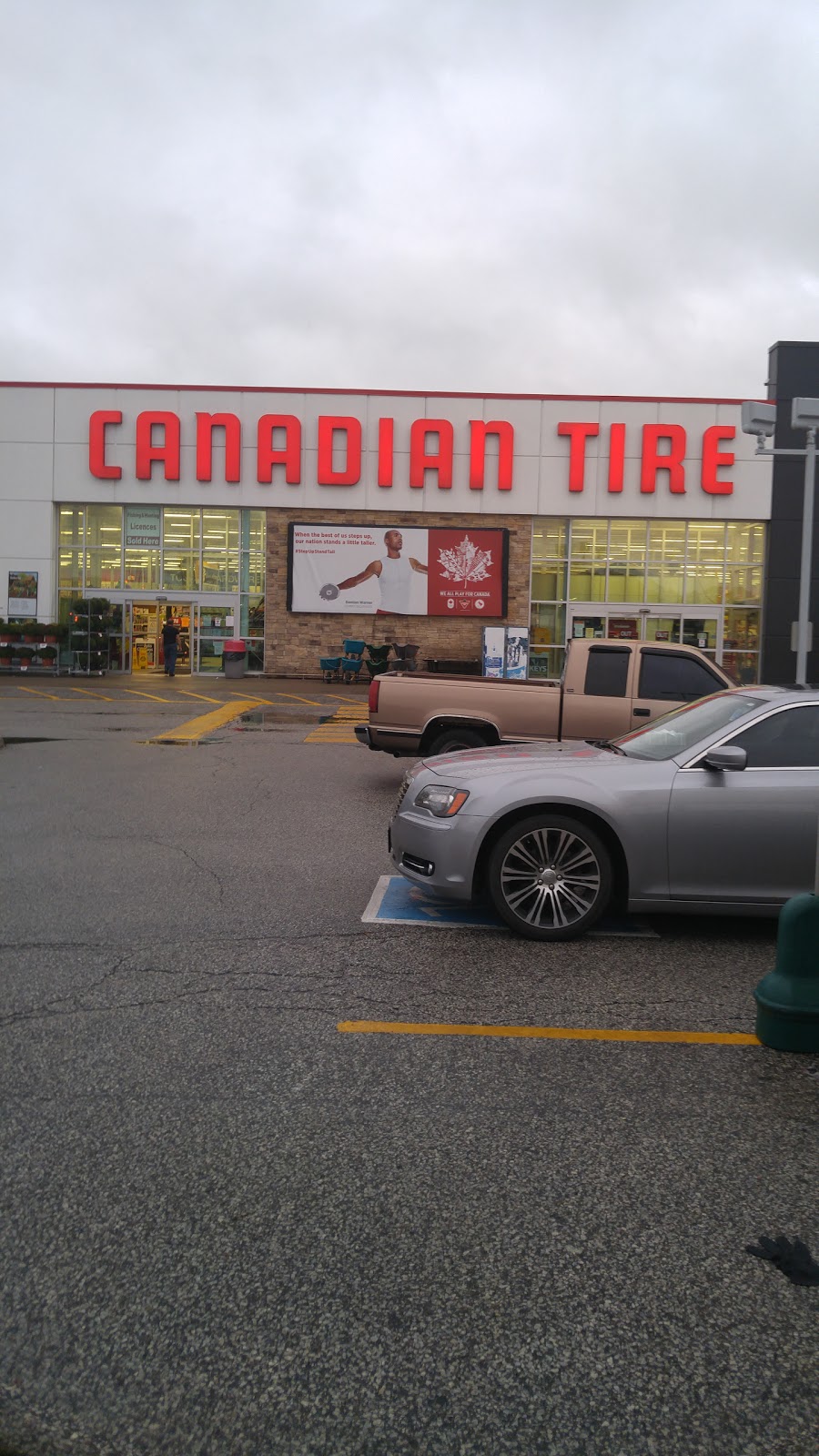 Canadian Tire | University Plaza, 2650 Tecumseh Rd W, Windsor, ON N9B 3R1, Canada | Phone: (519) 252-7743