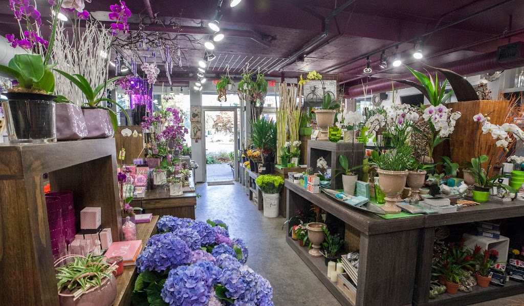 Garlands Florist | 9019 Shaughnessy St, Vancouver, BC V6P 6R9, Canada | Phone: (604) 739-6688