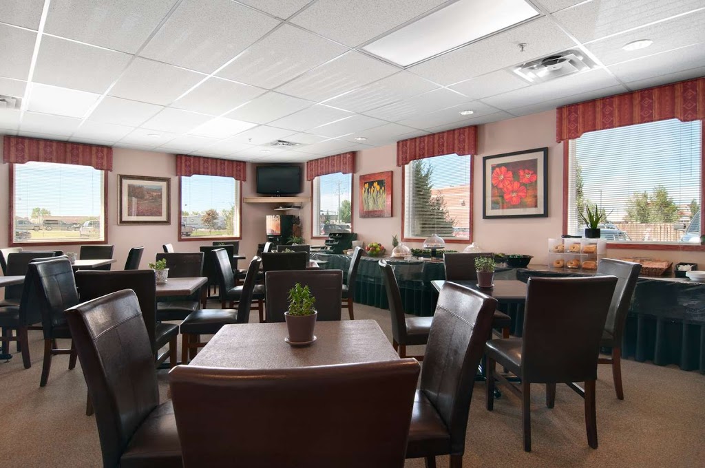 Travelodge by Wyndham Stony Plain | 74 Boulder Blvd, Stony Plain, AB T7Z 1V7, Canada | Phone: (780) 640-5257