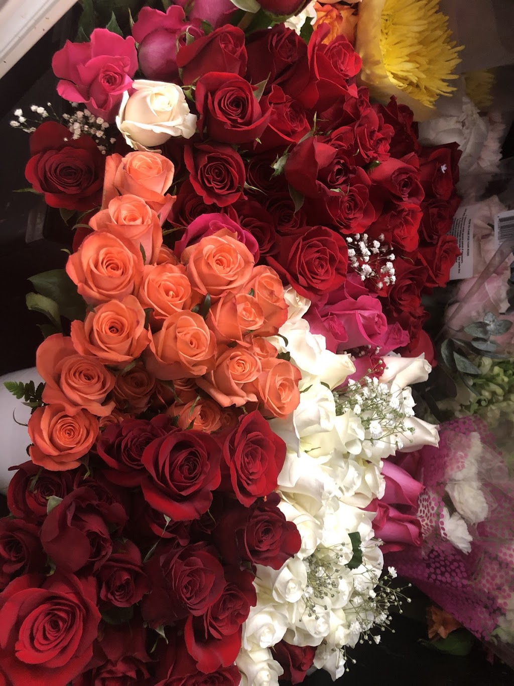 Flowers By Sylvia | 100 West Beaver Creek Rd #3, Richmond Hill, ON L4B 1H4, Canada | Phone: (905) 889-1383