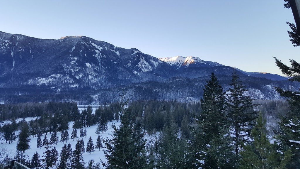 High Hopes Bed & Breakfast | 21623 Thacker Mountain Rd, Hope, BC V0X 1L1, Canada | Phone: (604) 749-7131
