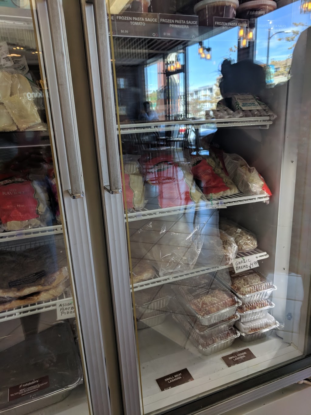 Italiabakery | 2828 E Hastings St, Vancouver, BC V5K 5C5, Canada | Phone: (604) 251-6800