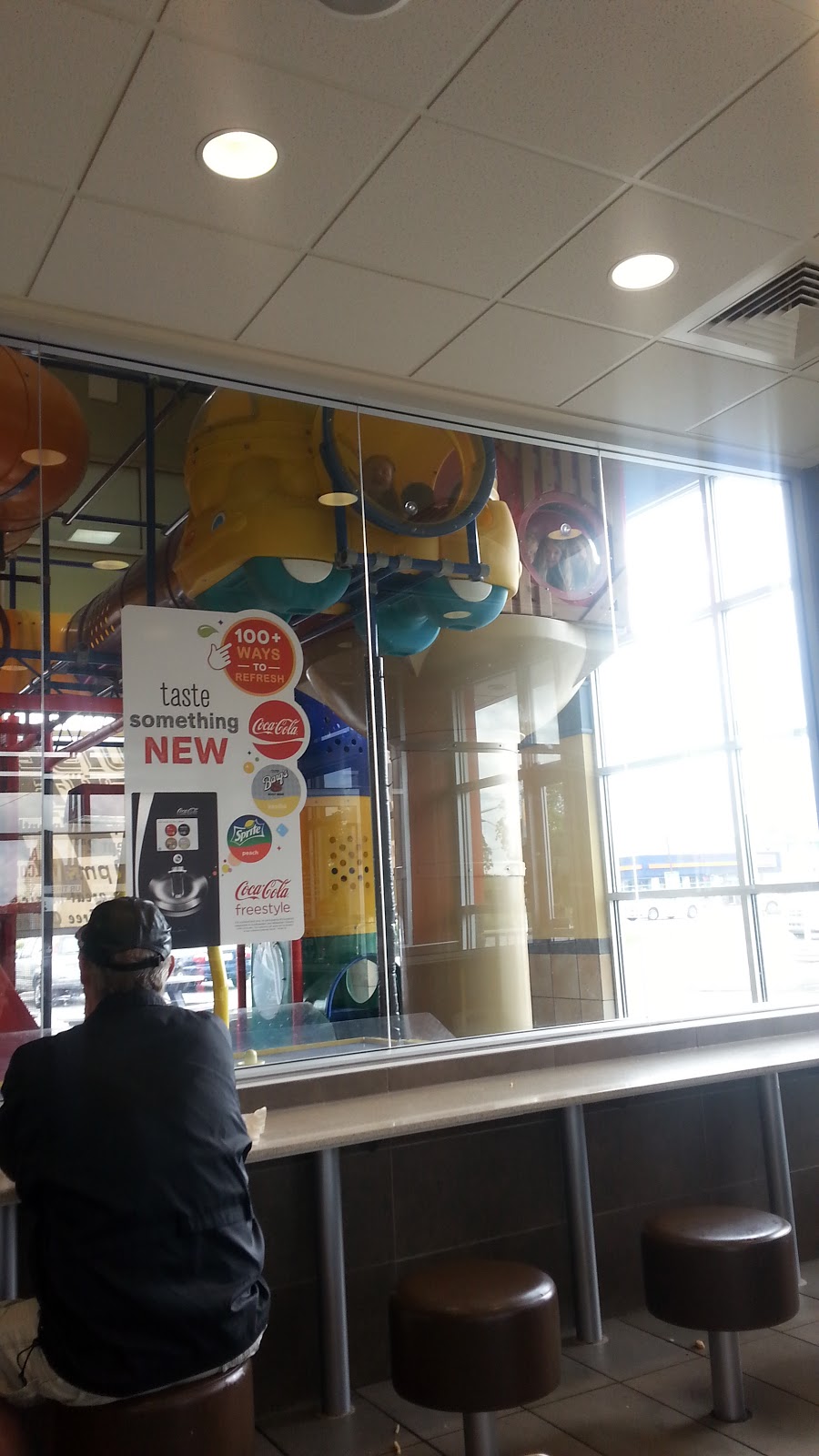 McDonalds | 800 10th St, Hanover, ON N4N 1S3, Canada | Phone: (519) 364-5198