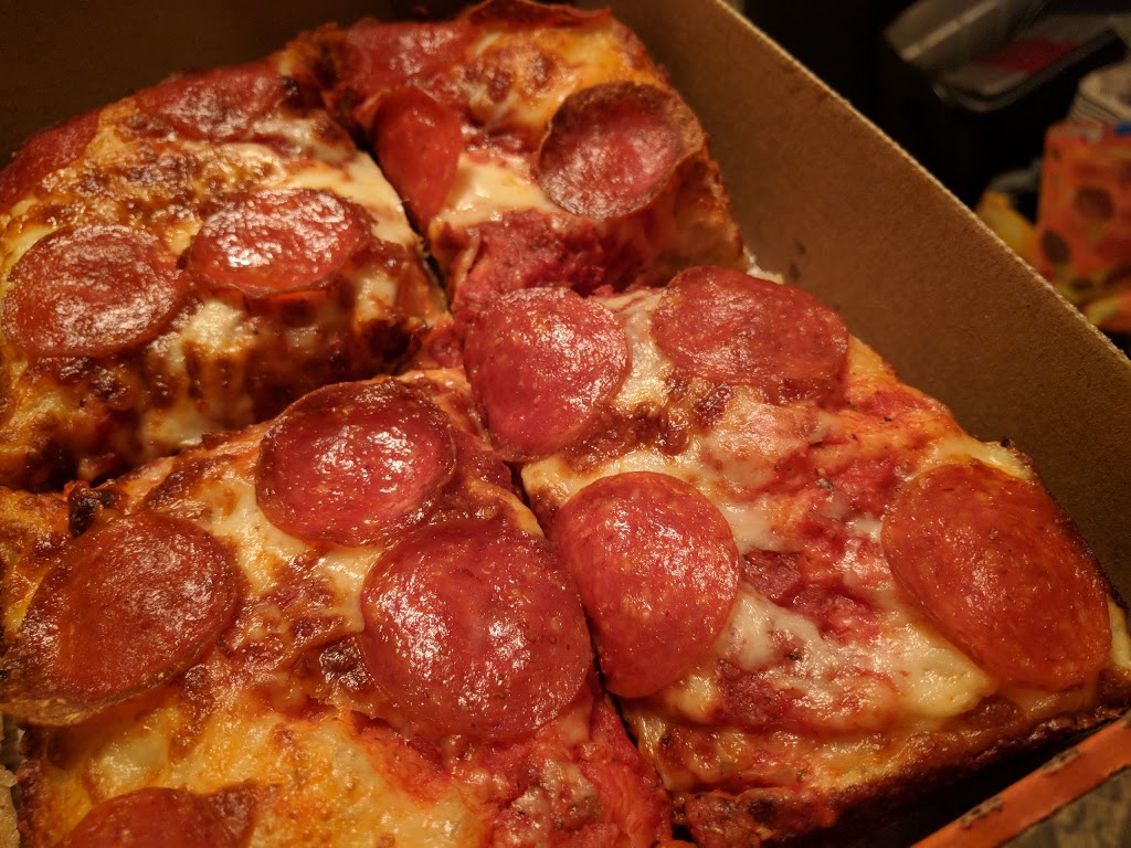 Little Caesars Pizza | 30 McNaughton Ave, Wallaceburg, ON N8A 1R9, Canada | Phone: (519) 627-1010