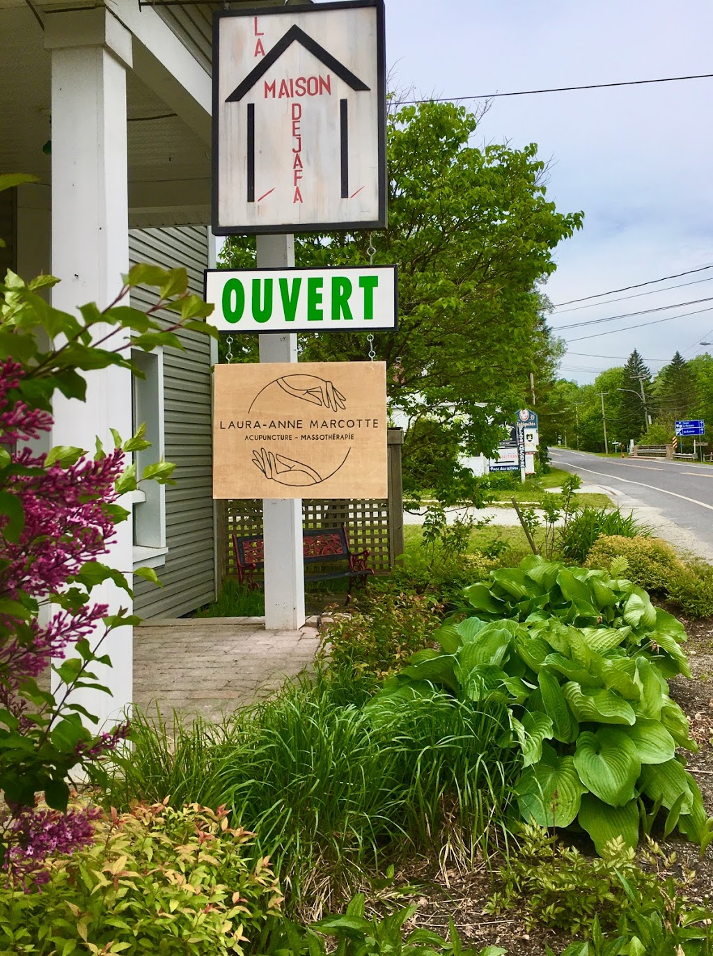 Laura-Anne Marcotte Acupuncture et Massothérapie | 350 Rue Principale, Eastman, QC J0E 1P0, Canada | Phone: (438) 886-2742