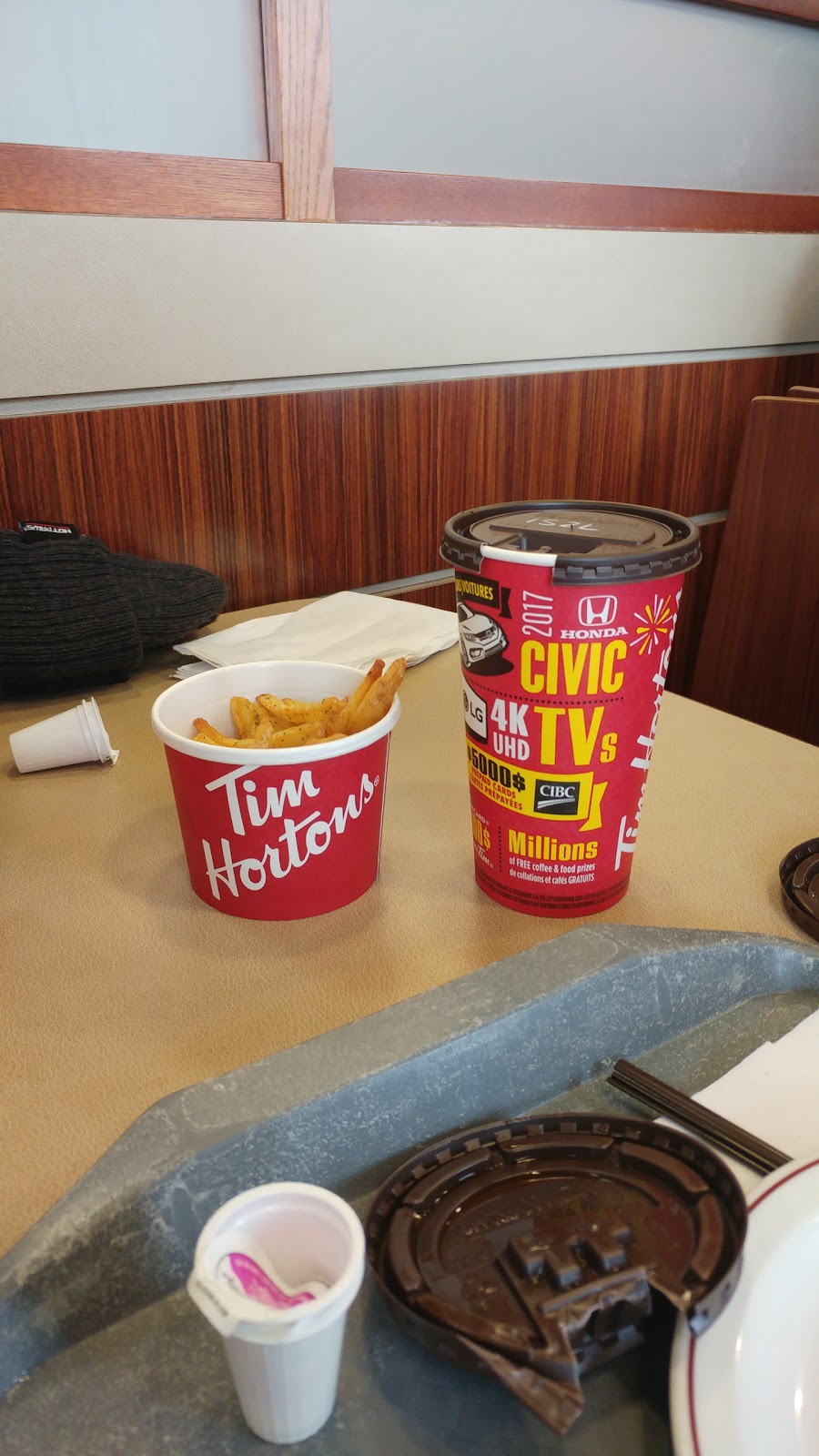 Tim Hortons | 825 Boulevard Vanier, Laval, QC H7C 2R3, Canada | Phone: (450) 661-9400