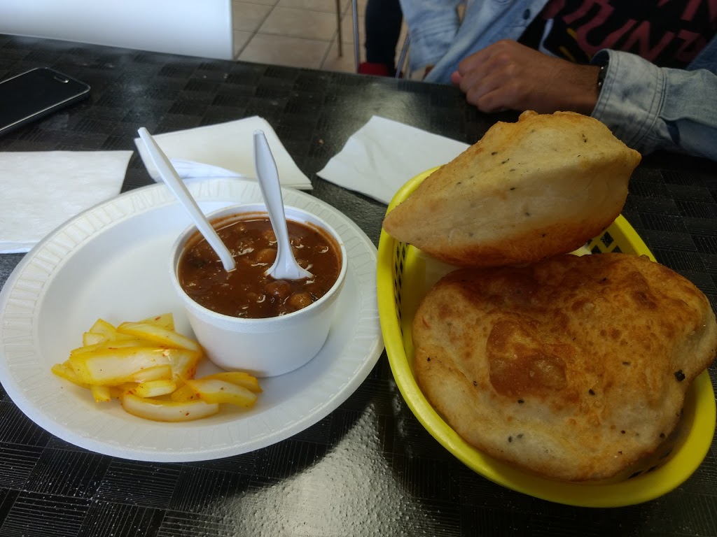 Mirchi Dhaba | 836 Markham Rd, Scarborough, ON M1H 2Y2, Canada | Phone: (647) 352-1255
