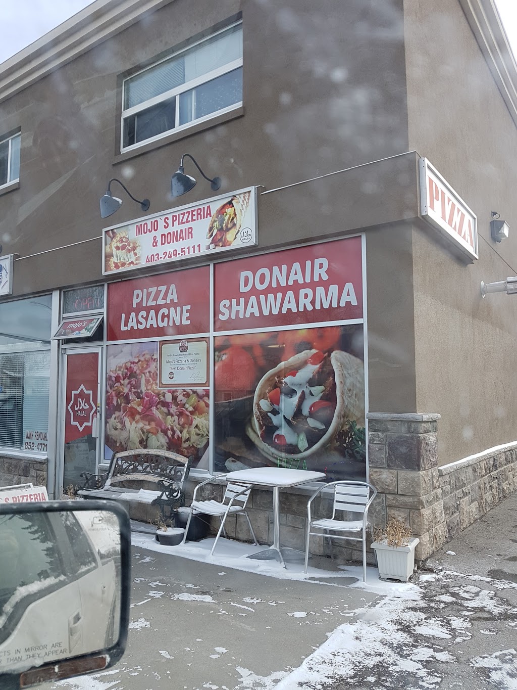 Mojos Pizzeria & Donair | 3009 26 Ave SW, Calgary, AB T3E 2K7, Canada | Phone: (403) 249-5111