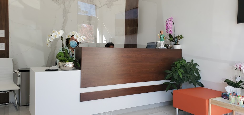 Maral Dental Clinic | 820 Markham Rd, Scarborough, ON M1H 2Y2, Canada | Phone: (437) 985-8820