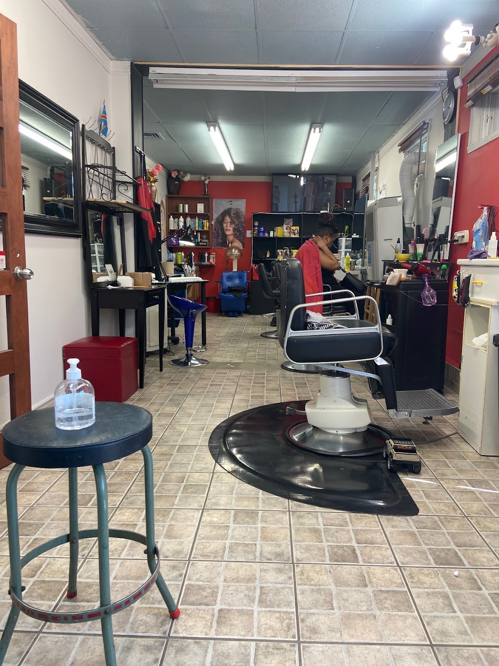 Benly Classique | 59 Rue Delisle, Lévis, QC G6V 6K1, Canada | Phone: (418) 806-3301