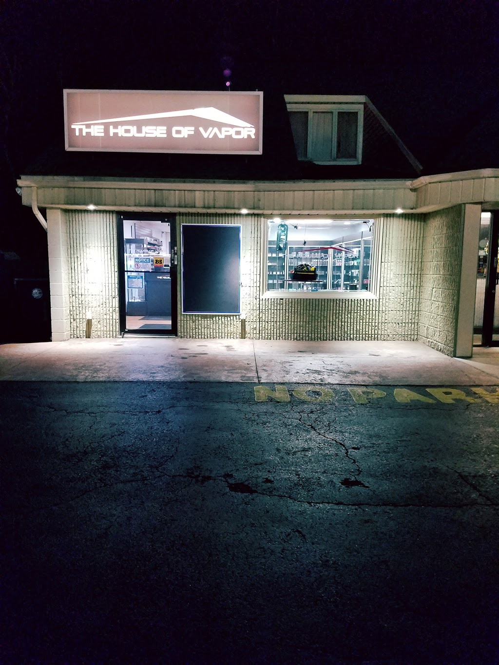 The House Of Vapor Abbott Rd | 1805 Abbott Rd, Lackawanna, NY 14218, USA | Phone: (716) 877-8273