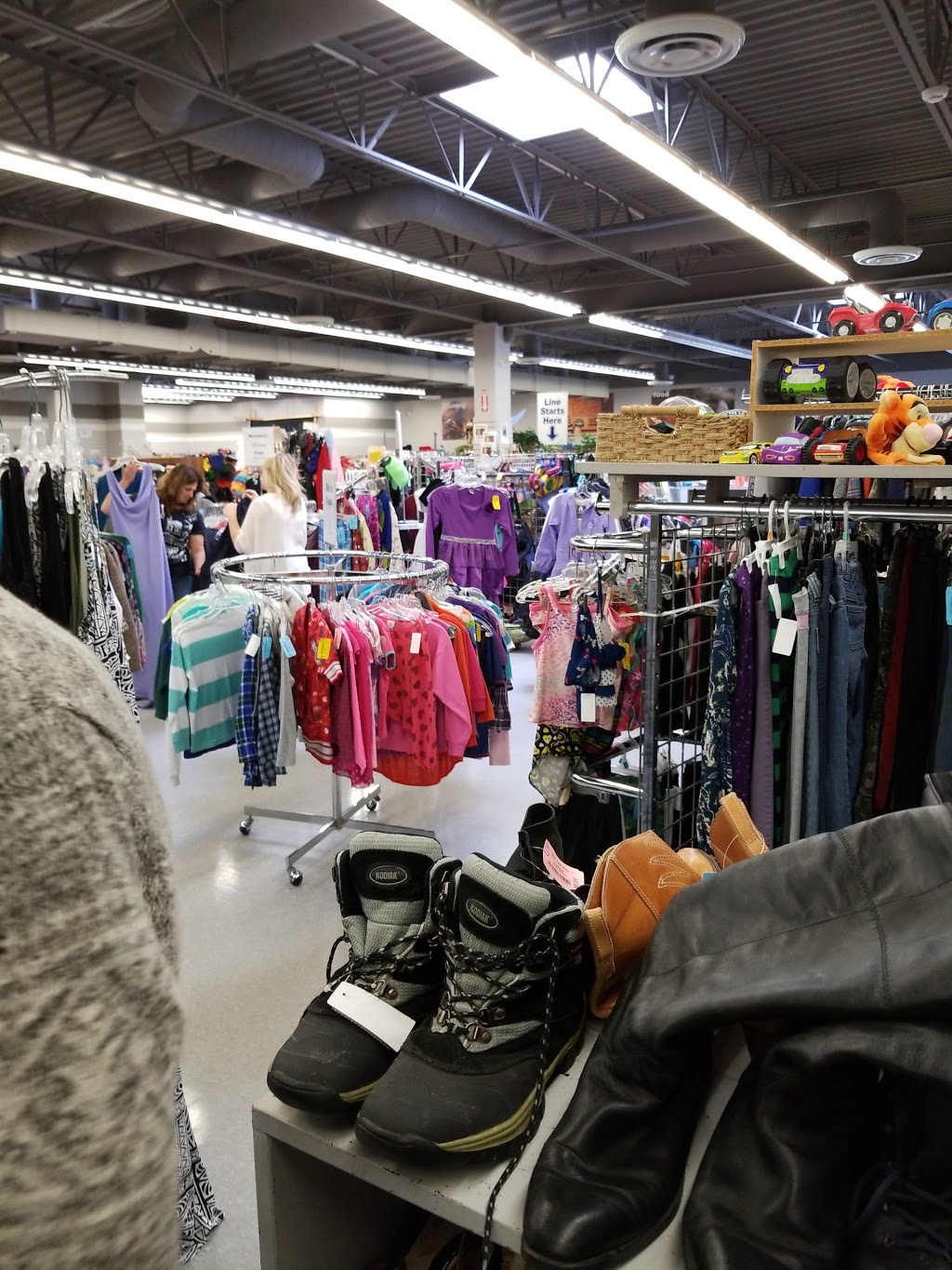 New Hamburg Thrift CTR | 41 Heritage Dr, New Hamburg, ON N3A 2J3, Canada | Phone: (519) 662-2867