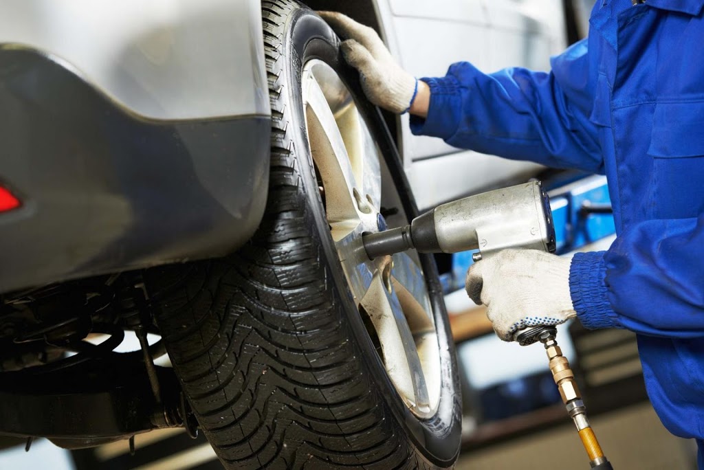 Labbé On Auto Parts | 415 Rue Cartier, Victoriaville, QC G6R 1E3, Canada | Phone: (819) 758-7327