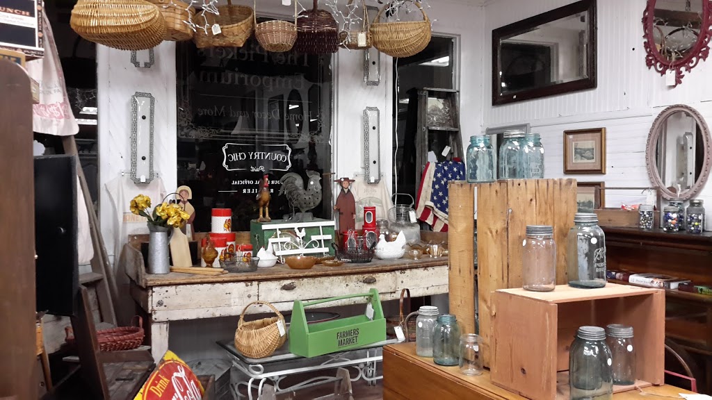 The Pickers Emporium | 4228 Petrolia Line, Petrolia, ON N0N 1R0, Canada | Phone: (519) 882-1310