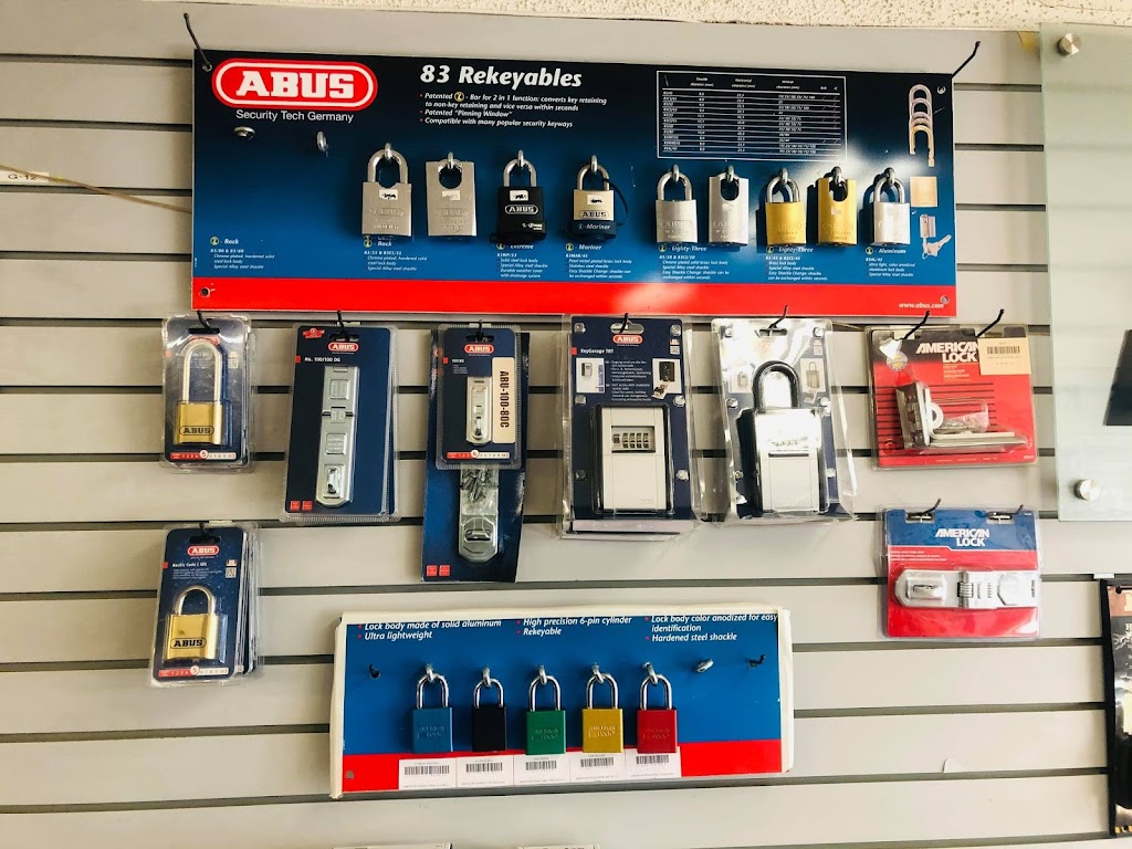 Guildford Locksmith | 10226 152 St Unit 108, Surrey, BC V3R 6N7, Canada | Phone: (604) 588-3835