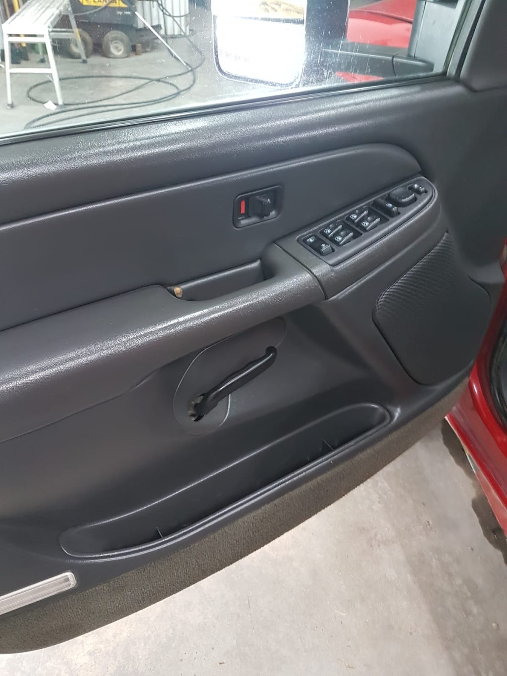 Tinting Access Detail Shop | 1-18082, Reinfeld, MB R6W 0R2, Canada | Phone: (204) 362-7351