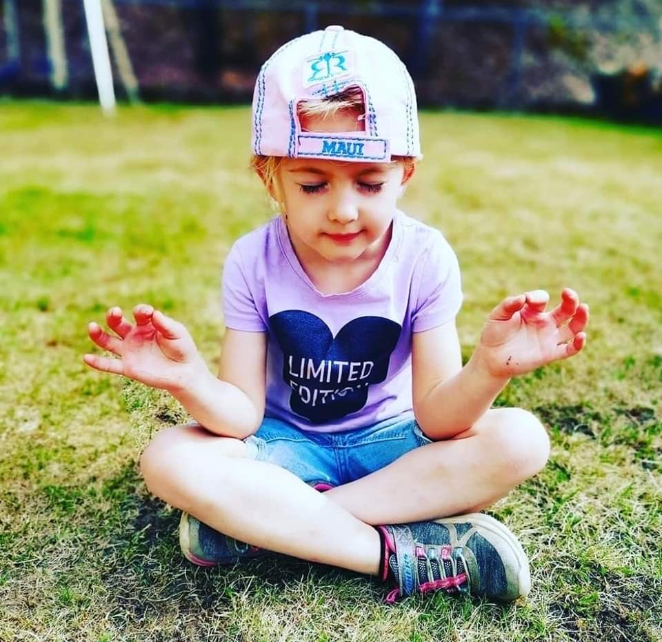 Young Yogis Okotoks | 33 Elizabeth St, Okotoks, AB T1S 2C1, Canada | Phone: (403) 370-5133