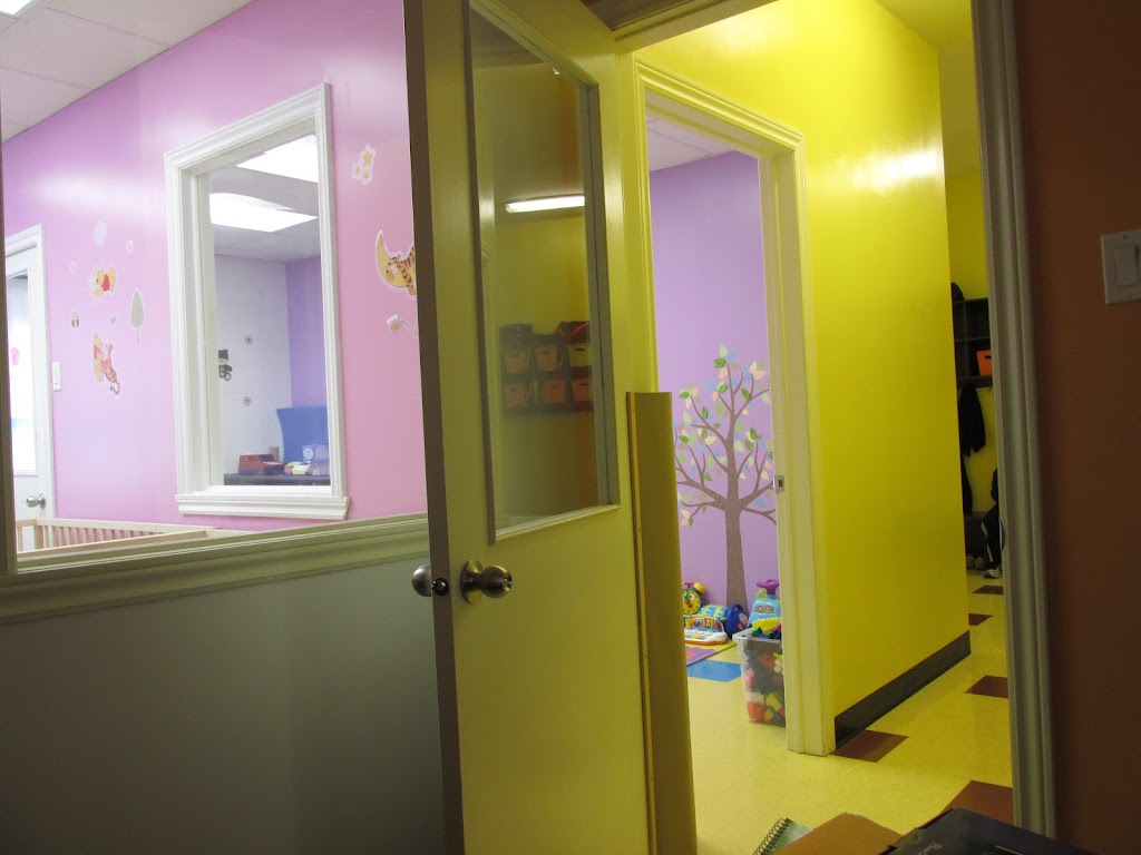 Nursery Educational Lacadémie Royale | 7055 Rue Jarry E, Anjou, QC H1J 1G3, Canada | Phone: (514) 353-4771