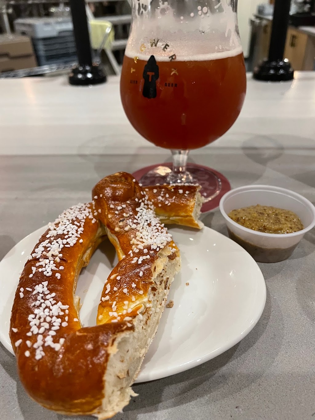 Paris Beer Company | 31 Mechanic St, Paris, ON N3L 1K1, Canada | Phone: (519) 442-4447