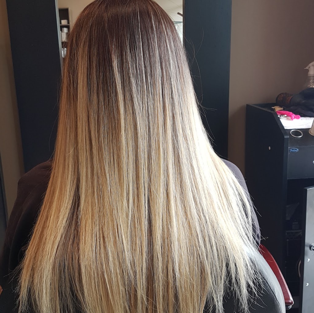 Unique Hair Design | 330 McClellan Way, Aurora, ON L4G 6X8, Canada | Phone: (905) 727-8373