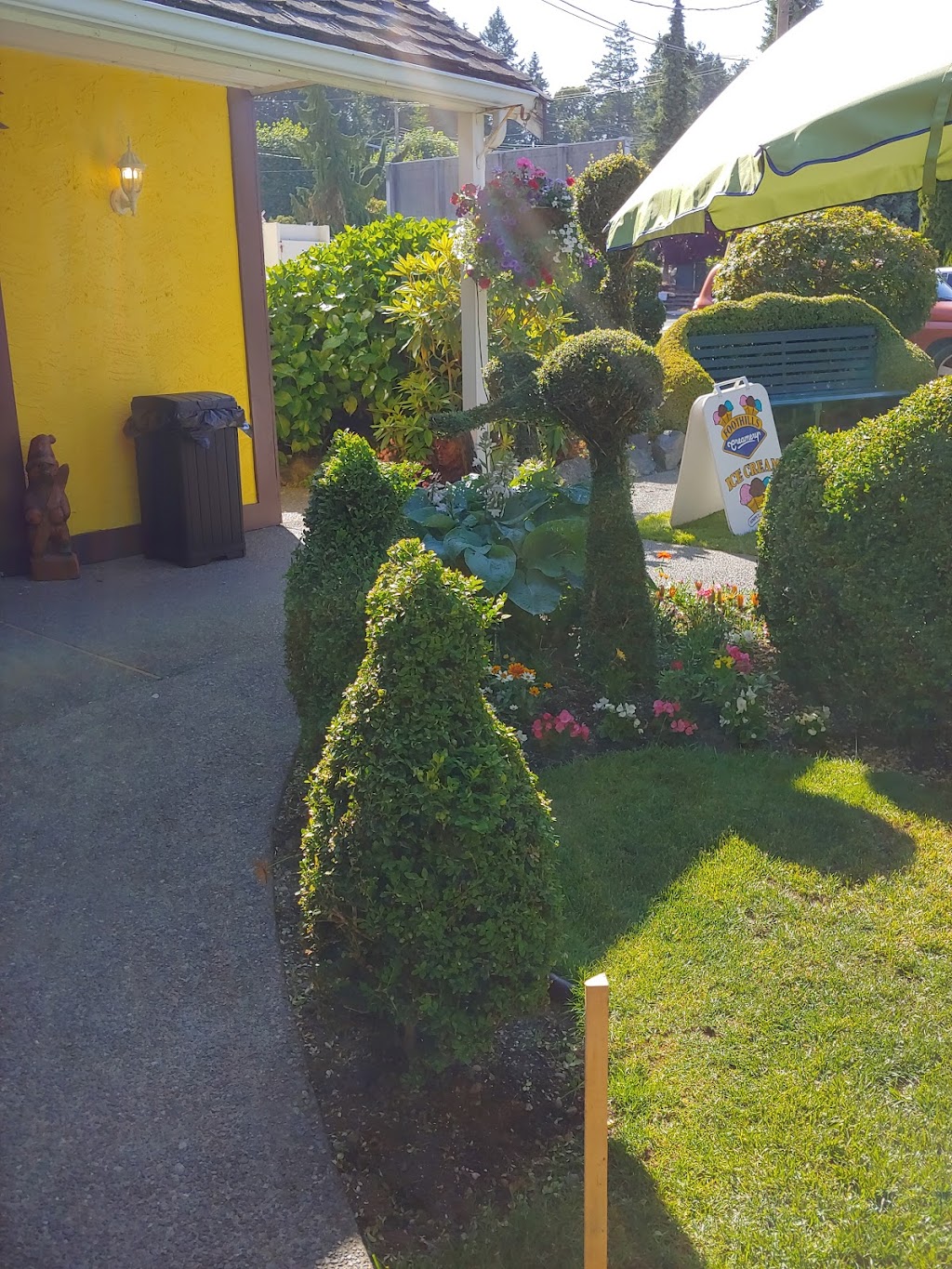 Baby Bears Ice Cream Shoppe | 9748 Willow St, Chemainus, BC V0R 1K0, Canada | Phone: (250) 246-1059