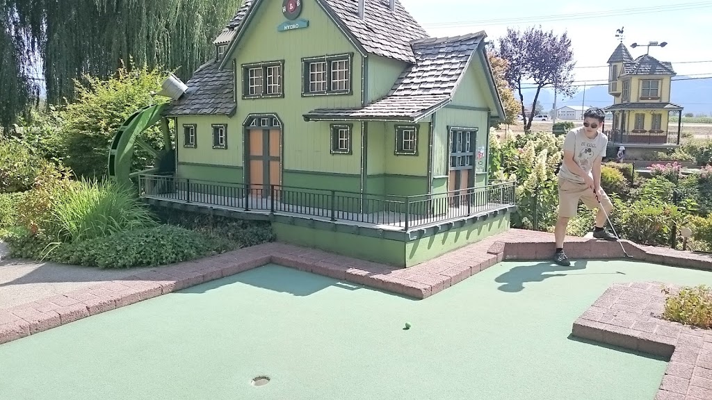 Castle Fun Park | 36165 N Parallel Rd, Abbotsford, BC V3G 2K8, Canada | Phone: (604) 850-0411