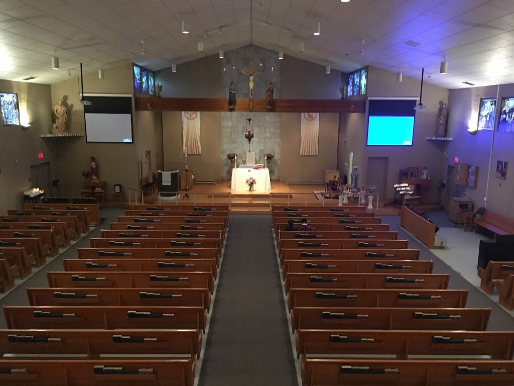 St Lukes Catholic Church | 20285 Dewdney Trunk Rd, Maple Ridge, BC V2X 3C9, Canada | Phone: (604) 465-5383