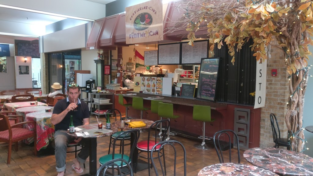Restaurant Café Le Petit Mexicain | 95 Bd De Gaulle, Lorraine, QC J6Z 3R8, Canada | Phone: (450) 965-6969