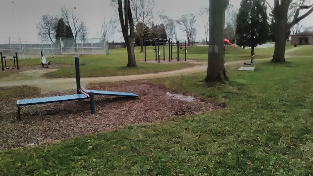 Glen Mickle Park | 1C2, 6 Henry St, Wallaceburg, ON N8A, Canada