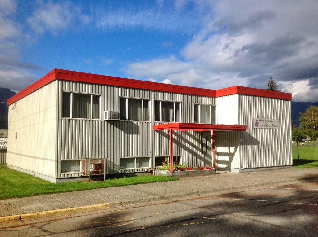 Two Rivers Education Center | 425 Park St, Hope, BC V0X 1L0, Canada | Phone: (604) 869-9953