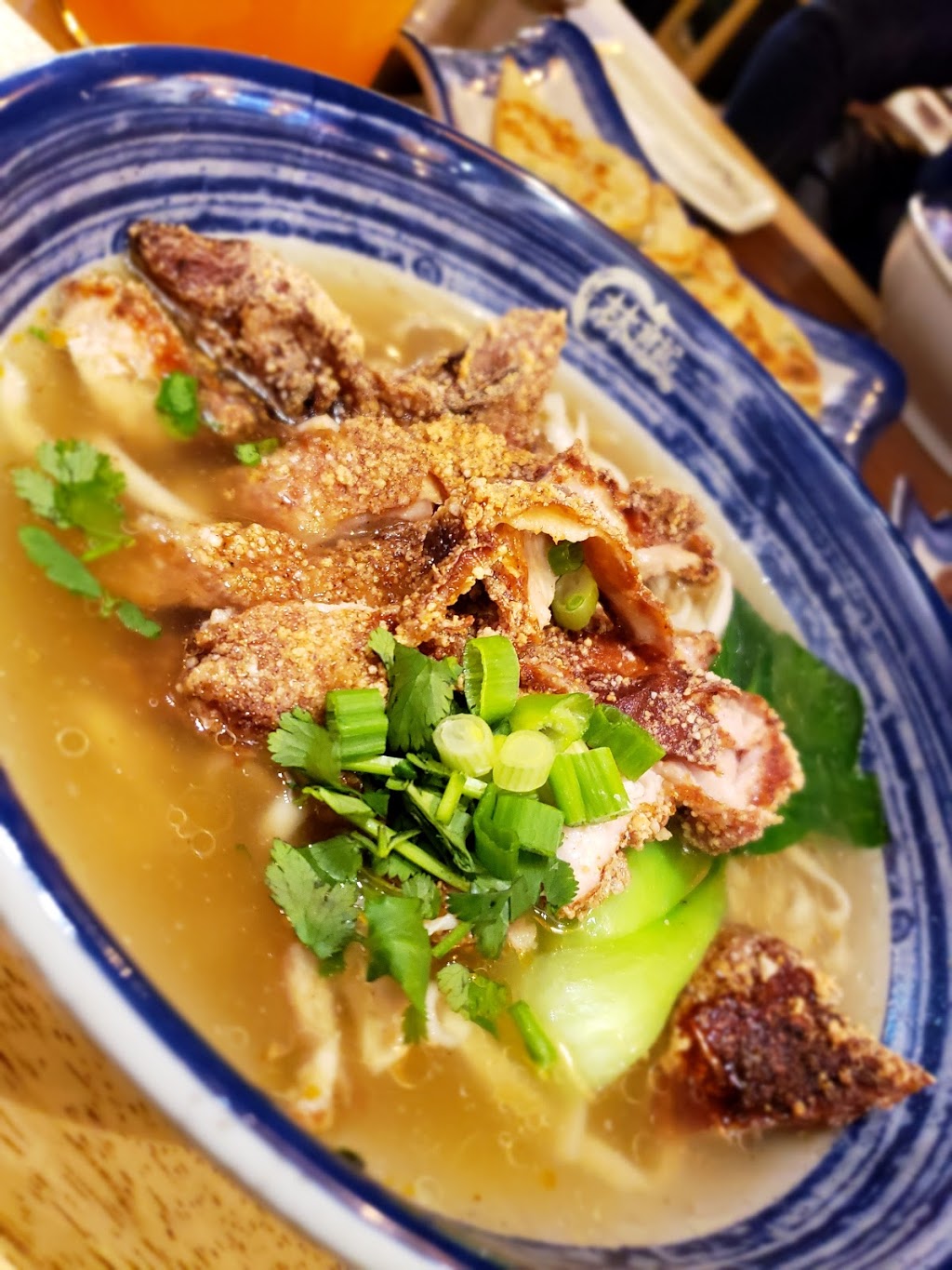 Lambo noodle Bar | 222 16 Ave NE Unit 7, Calgary, AB T2E 1J8, Canada | Phone: (403) 454-3880