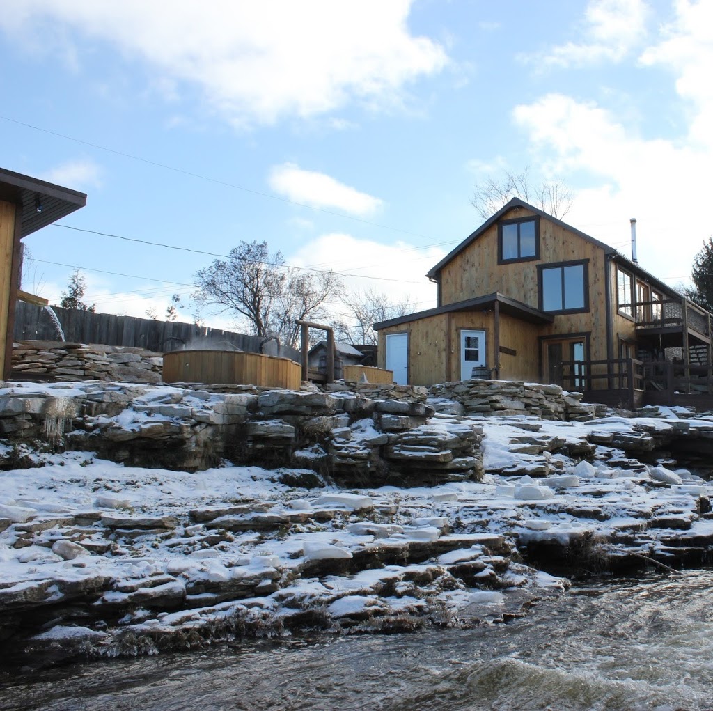 Spa détente Les Chutes de Franklin | 1223 QC-202, Franklin, QC J0S 1E0, Canada | Phone: (450) 827-8555