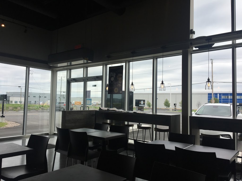 Café Dépôt | 2090-C Montée Saint-Jean-Baptiste, Saint-Mathieu-de-Beloeil, QC J3G 2C9, Canada | Phone: (450) 464-9991