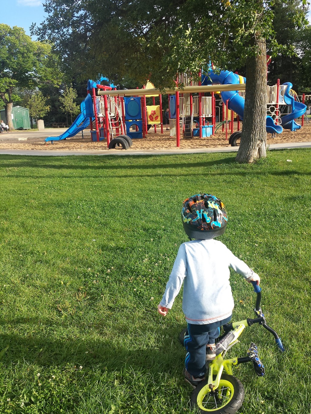Laurier Heights Park | 8207 144 St NW, Edmonton, AB T5R 0R3, Canada
