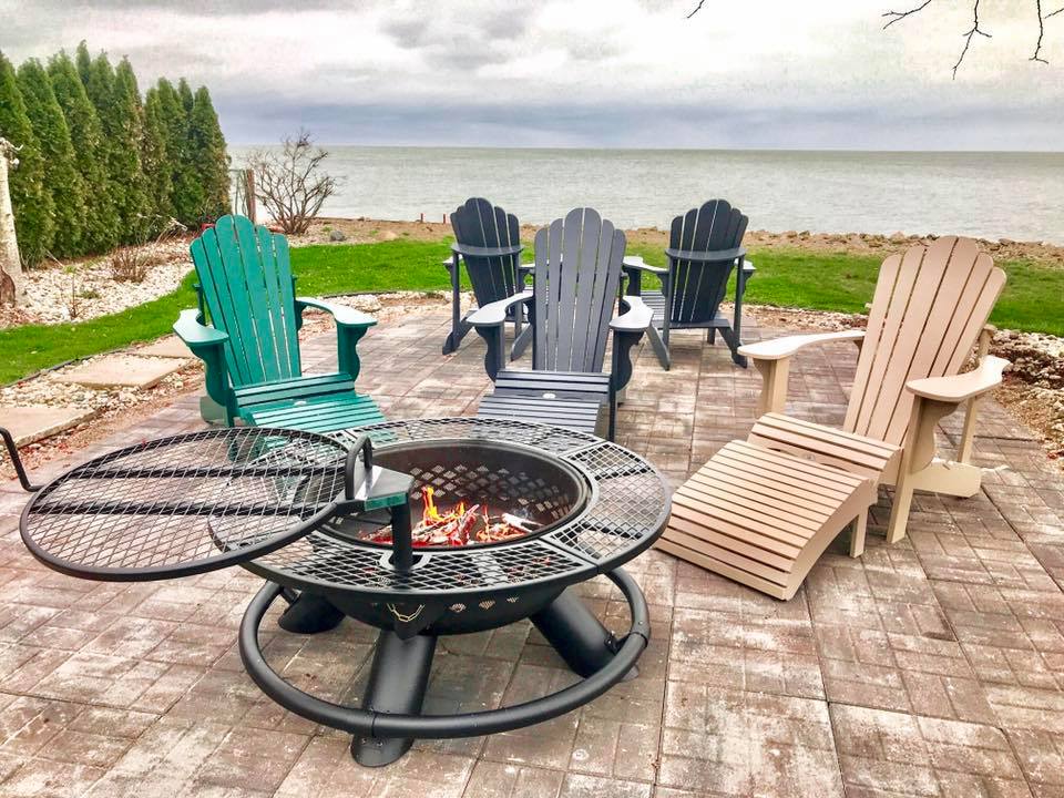 The Lake House Ontario | 23 Levergood Ln, Harrow, ON N0R 1G0, Canada | Phone: (519) 919-8733