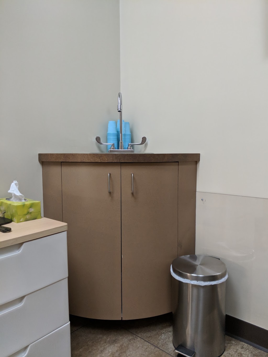 Southdown Dental | 1375 Southdown Rd Suite 8, Mississauga, ON L5J 2Z1, Canada | Phone: (905) 822-4198