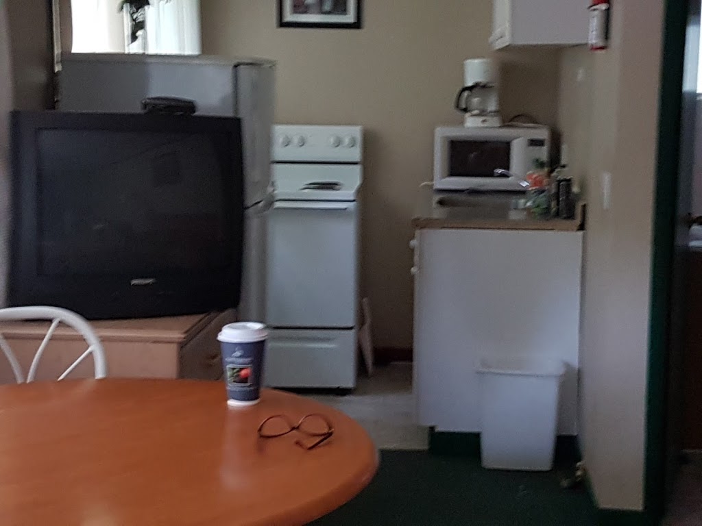 Pathfinder Motel & R V Park | 6110 Lougheed Hwy, Agassiz, BC V0M 1A1, Canada | Phone: (604) 796-9345