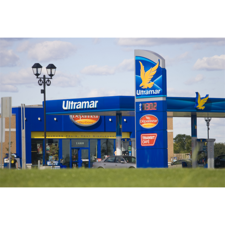 Ultramar | gas station | 1089 Boulevard Queen-Victoria, Sherbrooke, QC J1J 4N5, Canada | 8195630559 OR +1 819-563-0559