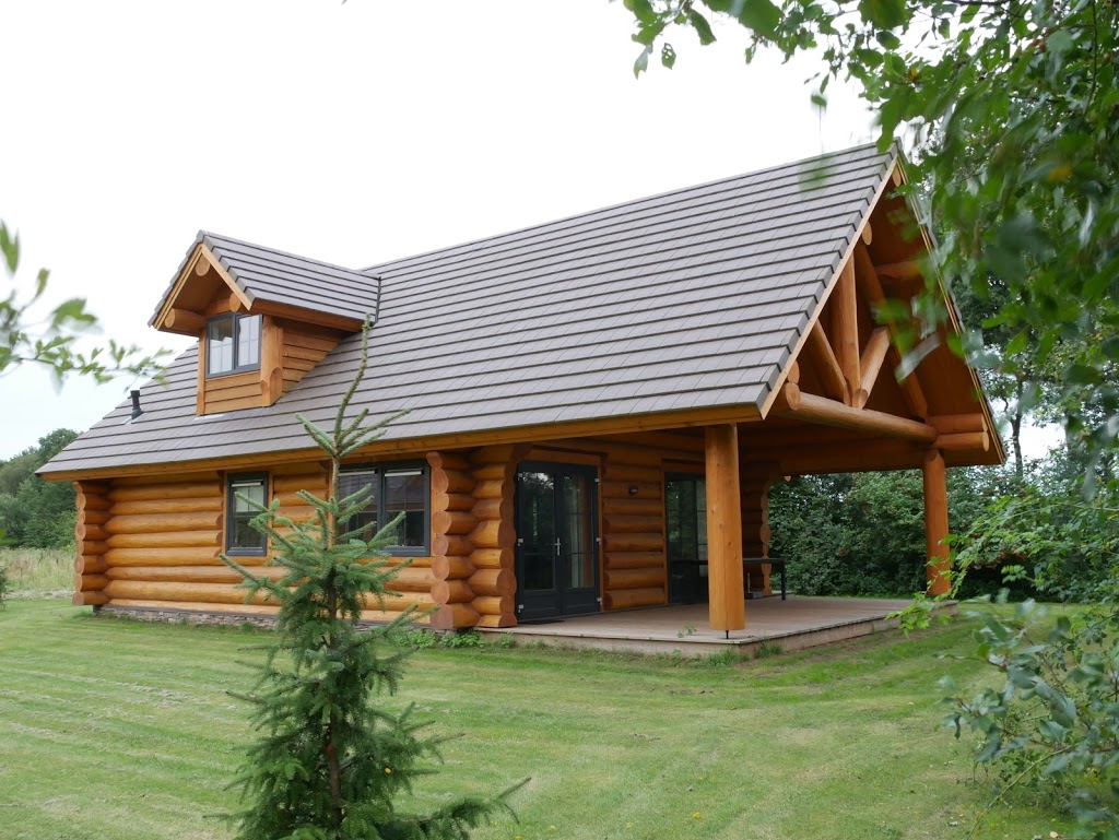 Lake Country Log Homes 2009 Ltd | 3464 Oxbow Frontage Rd, Malakwa, BC V0E 2J0, Canada | Phone: (250) 836-3854