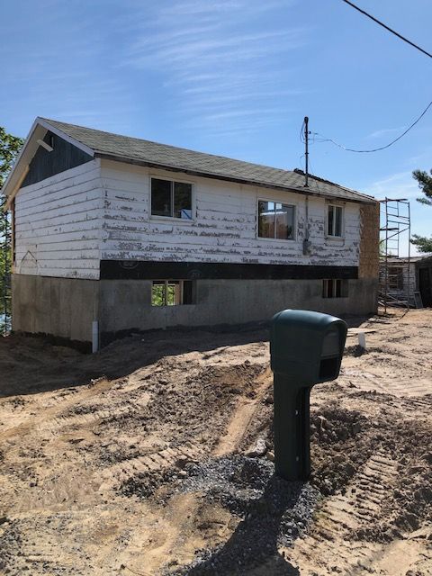 Levage de Maison RBM 88 | 895 Boulevard Lemire O, Drummondville, QC J2B 8A9, Canada | Phone: (819) 314-5277