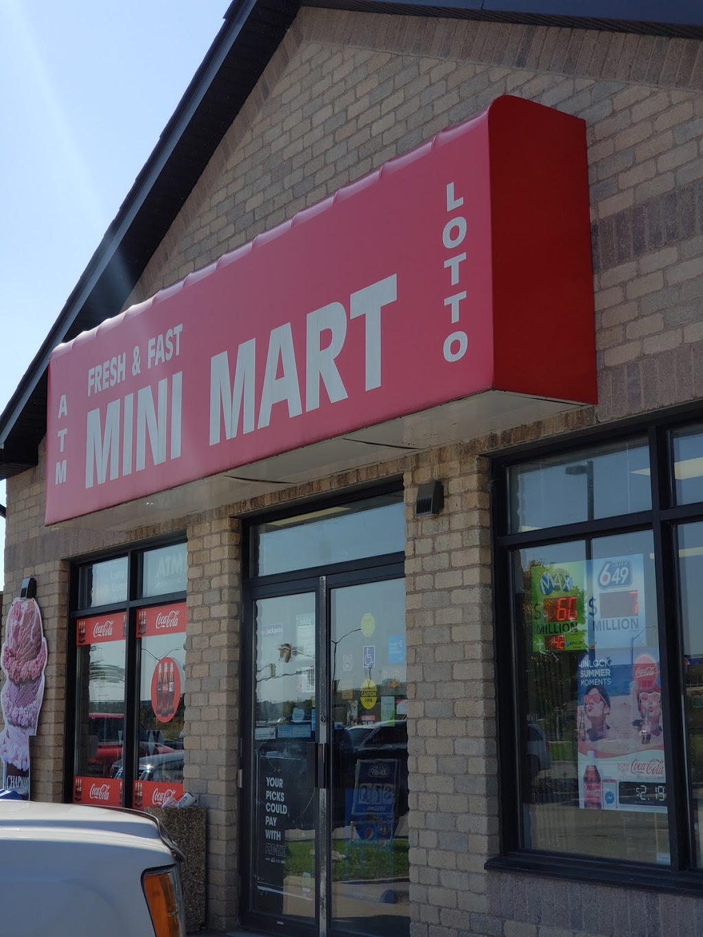 Fresh And Fast Minimart | 500 Admiral Dr, London, ON N5V 5H2, Canada | Phone: (519) 455-3028