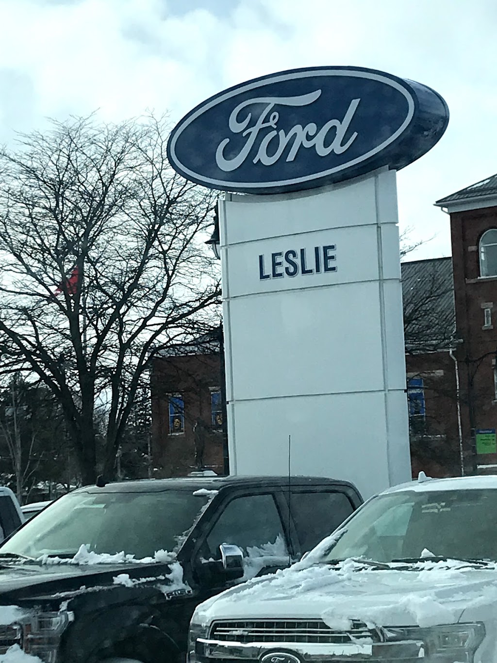 Leslie Motors | 73 Elora St S, Harriston, ON N0G 1Z0, Canada | Phone: (519) 338-2310
