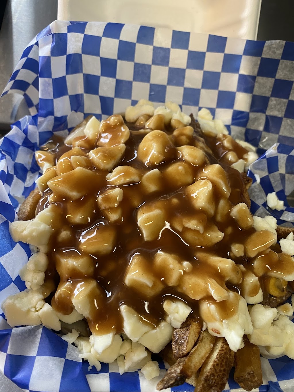 Munchies NMore | 4741 Bank St, Gloucester, ON K1T 3W7, Canada | Phone: (613) 425-6673