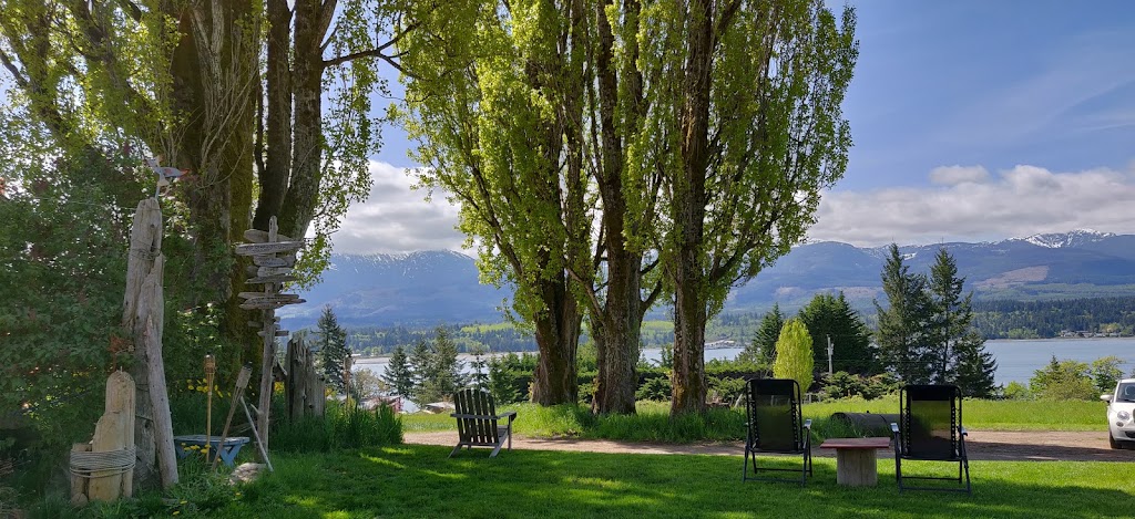Shack N Wagon | 2830 Piercy Rd, Denman Island, BC V0R 1T0, Canada | Phone: (250) 335-2278