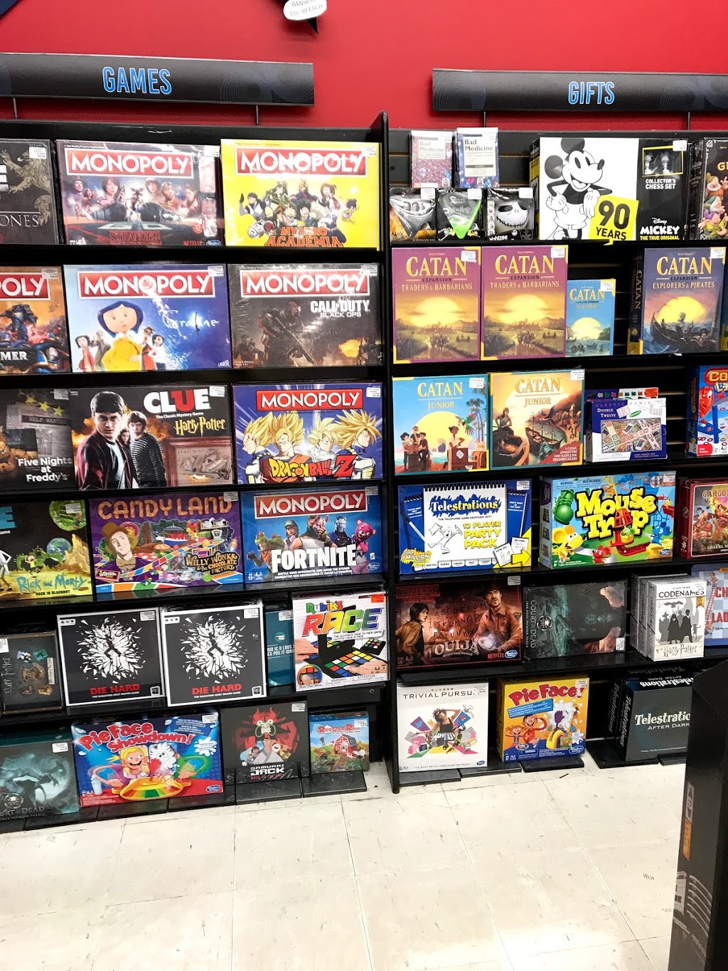 Sunrise Records | Scarborough Town Centre, 300 Borough Dr, Scarborough, ON M1P 4P5, Canada | Phone: (416) 290-5841